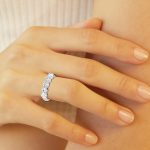 2.00 CTTW Beautiful 5 Stone Engagement Ring - Image 4