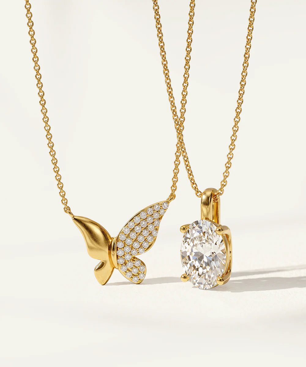 Gold diamond engagement ring and wedding band